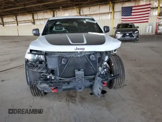 2020 Jeep Grand Cherokee Trailhawk with VIN 1C4RJFLGXLC400313, listed as a Copart auction lot 53649565 with 51,717 mi miles and Salvage title. Bid and sale history available at DreamBid. Image 5.