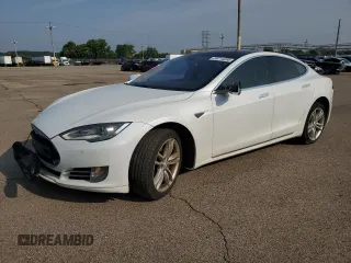 2014 Tesla Model S 60 z VIN 5YJSA1S1XEFP36633, wystawiony jako Copart lot #59714285 z przebiegiem Nie podano mil oraz Czysty tytuł • Clean title. Historia ofert i sprzedaży dostępna na DreamBid. Obrazek 1.