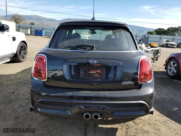 2023 MINI Hardtop 4 Door Cooper S with VIN WMW53DK06P2S83548, listed as a Copart auction lot 45999985 with 31697 miles and Salvage Title. Bid and sale history available at carsss.com. Image 6.