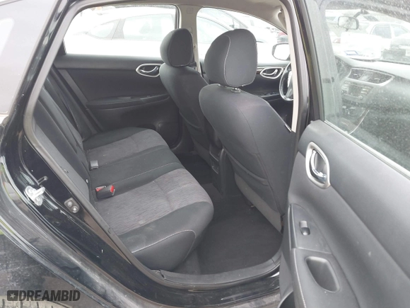 2014 Nissan Sentra SR with VIN 3N1AB7AP4EY341047, listed as a IAAI auction lot 41442591 with 152,429 mi miles. Bid and sale history available at carsss.com. Image 8.