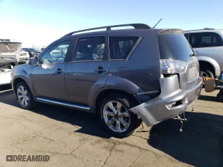 2010 Mitsubishi Outlander XLS with VIN JA4JT4AX7AZ005377, listed as a Copart auction lot 82234564 with 250,831 mi miles and Salvage Title. Bid and sale history available at carsss.com. Image 2.