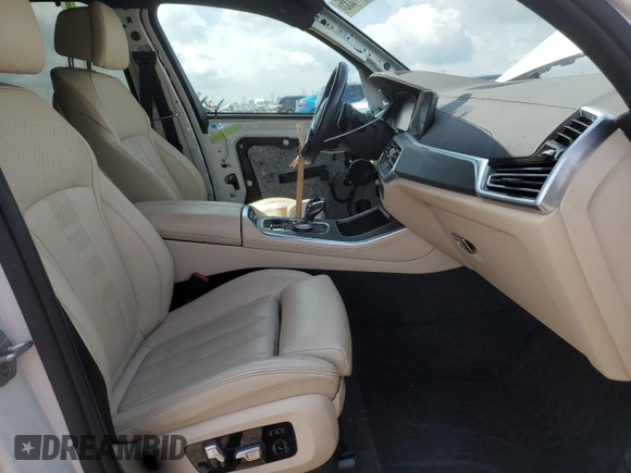 2022 BMW X5 xDrive45e with VIN 5UXTA6C06N9J13414, listed as a Copart auction lot 60317535 with 53,767 mi miles and Salvage title. Bid and sale history available at DreamBid. Image 7.