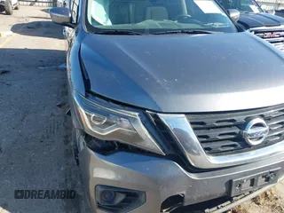 2020 Nissan Pathfinder S with VIN 5N1DR2AN9LC623581, listed as a IAAI auction lot 41232152 with 131,385 mi miles. Bid and sale history available at carsss.com. Image 6.
