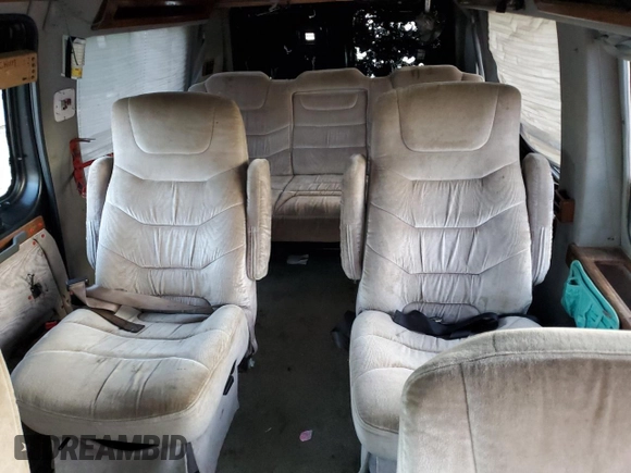 1994 Ford Econoline Cargo with VIN 1FDEE14H5RHB91387, listed as a Copart auction lot 45939385 with 124,179 mi miles and Non Repairable. Bid and sale history available at DreamBid. Image 10.