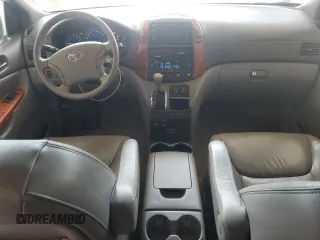2008 Toyota Sienna XLE with VIN 5TDZK22C38S207656, listed as a Copart auction lot 63667105 with 107,798 mi miles and Salvage title. Bid and sale history available at DreamBid. Image 8.