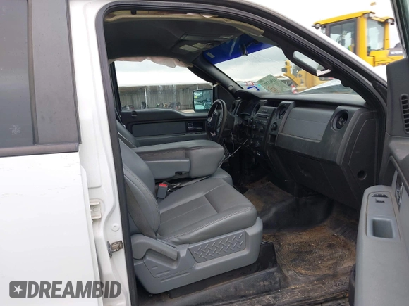 2014 Ford F-150 XL with VIN 1FTFW1EF8EKD10436, listed as a IAAI auction lot 41903297 with 209,929 mi miles. Bid and sale history available at carsss.com. Image 5.