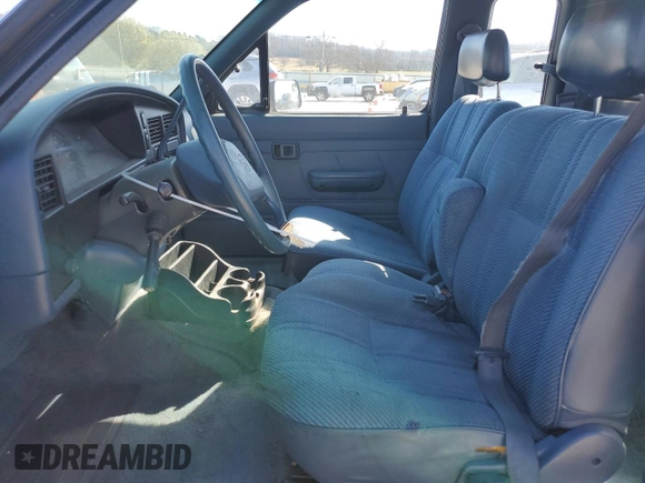 1993 Toyota Pickup with VIN JT4VN93D6P5038601, listed as a Copart auction lot 49533135 with 238,026 mi miles and Clean title. Bid and sale history available at DreamBid. Image 7.