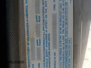 1982 Volkswagen Rabbit z VIN 1MB0174CV060266, wystawiony jako Copart lot #49385145 z przebiegiem 118 498 mil mil oraz Szkody całkowita. Historia ofert i sprzedaży dostępna na DreamBid. Obrazek 12.