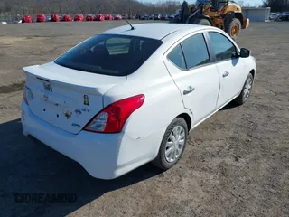 2016 Nissan Versa S with VIN 3N1CN7AP1GL885750, listed as a IAAI auction lot 41980936 with 84,908 mi miles. Bid and sale history available at carsss.com. Image 4.