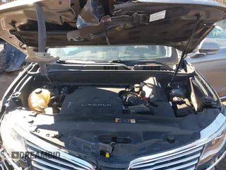 2016 Lincoln MKX Reserve with VIN 2LMTJ6LR7GBL90370, listed as a IAAI auction lot 41578776 with Not Provided miles and . Bid and sale history available at DreamBid. Image 10.