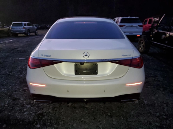 2023 Mercedes-Benz S-Class S 580 with VIN W1K6G7GB7PA236919, listed as a Copart auction lot 84039304 with 4,854 mi miles and Salvage Title. Bid and sale history available at carsss.com. Image 6.