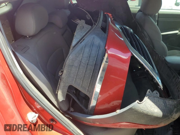 2011 Kia Sportage LX z VIN KNDPBCA26B7114685, wystawiony jako Copart lot #58116585 z przebiegiem 169 731 mil mil oraz Szkoda całkowita • Salvage title. Historia ofert i sprzedaży dostępna na DreamBid. Obrazek 10.