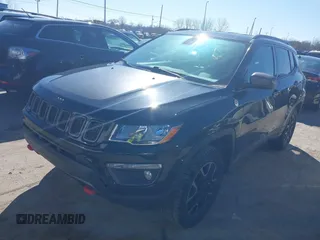 2019 Jeep Compass Trailhawk with VIN 3C4NJDDB1KT671642, listed as a IAAI auction lot 41810138 with 119,029 mi miles and . Bid and sale history available at carsss.com. Image 17.