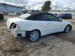 2008 Mercedes-Benz CLK 350 с VIN WDBTK56FX8F251132, выставлен на аукционе Copart как лот 87367514 с пробегом Не указан миль и Списание • Salvage title. История ставок и продаж доступна на DreamBid. Изображение 3.
