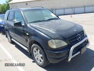 2000 Mercedes-Benz M 320/430/500 with VIN 4JGAB72E0YA203293, listed as a IAAI auction lot 42257048 with 274,082 mi miles and . Bid and sale history available at DreamBid. Image 1.