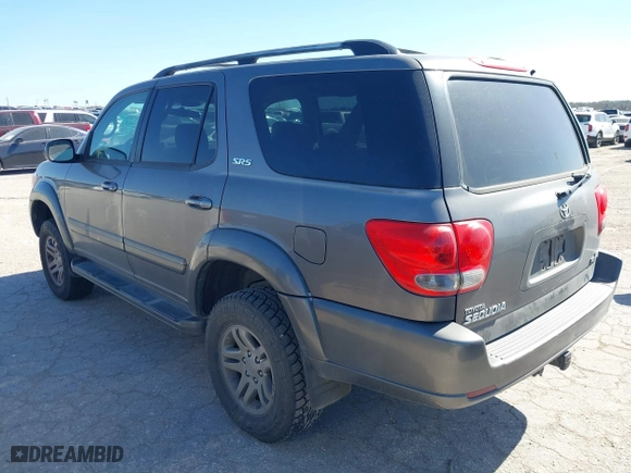 2006 Toyota Sequoia SR5 with VIN 5TDZT34A96S274645, listed as a IAAI auction lot 41767890 with 220,108 mi miles. Bid and sale history available at carsss.com. Image 3.