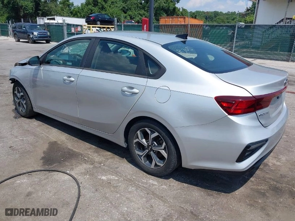 2019 Kia Forte FE with VIN 3KPF24AD4KE058961, listed as a IAAI auction lot 39991284 with NaN miles. Bid and sale history available at carsss.com. Image 3.