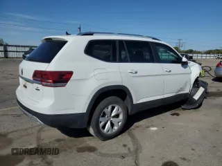 2018 Volkswagen Atlas SE z VIN 1V2LR2CA1JC558294, wystawiony jako Copart lot #54971575 z przebiegiem 65 118 mil mil oraz Szkoda całkowita • Salvage title. Historia ofert i sprzedaży dostępna na DreamBid. Obrazek 3.