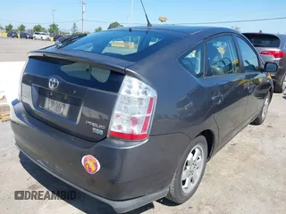 2007 Toyota Prius z VIN JTDKB20UX73217307, wystawiony jako IAAI lot #42225740 z przebiegiem 196 251 mil mil oraz . Historia ofert i sprzedaży dostępna na DreamBid. Obrazek 4.