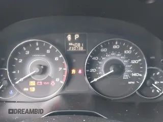 2010 Subaru Legacy Premium All-Weather Anniversary z VIN 4S3BMBG64A3242633, wystawiony jako IAAI lot #42329841 z przebiegiem 230 738 mil mil oraz . Historia ofert i sprzedaży dostępna na DreamBid. Obrazek 7.