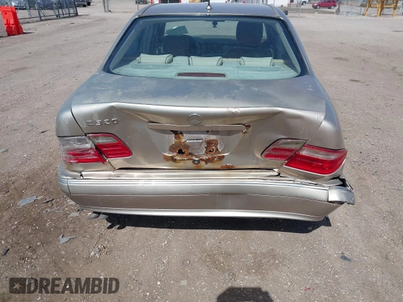 2002 Mercedes-Benz E-Class with VIN WDBJF65J82B413278, listed as a IAAI auction lot 41838880 with 1 mi miles. Bid and sale history available at carsss.com. Image 6.