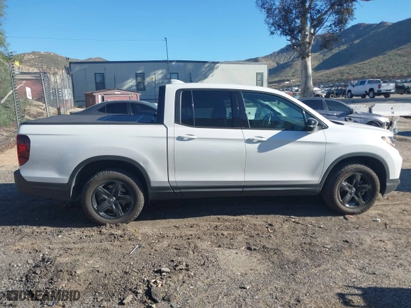 2023 Honda Ridgeline Black Edition with VIN 5FPYK3F85PB040346, listed as a IAAI auction lot 41637041 with 13,137 mi miles. Bid and sale history available at carsss.com. Image 13.