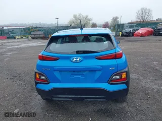 2020 Hyundai Kona SE with VIN KM8K1CAA4LU418696, listed as a IAAI auction lot 41950986 with 75,998 mi miles. Bid and sale history available at carsss.com. Image 17.