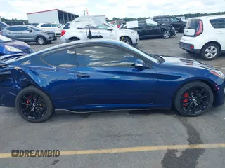 2015 Hyundai Genesis Coupe 3.8L Base with VIN KMHHU6KJ2FU123585, listed as a IAAI auction lot 42437976 with 88,121 mi miles and . Bid and sale history available at DreamBid. Image 13.