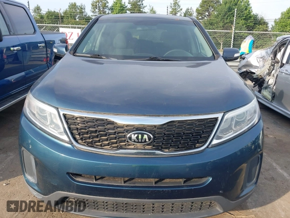 2014 Kia Sorento LX z VIN 5XYKT4A66EG425363, wystawiony jako IAAI lot #42498760 z przebiegiem 125 282 mil mil oraz . Historia ofert i sprzedaży dostępna na DreamBid. Obrazek 6.