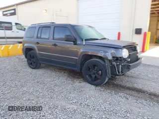 2015 Jeep Patriot Sport z VIN 1C4NJPBA4FD192171, wystawiony jako IAAI lot #42041383 z przebiegiem 137 105 mil mil oraz . Historia ofert i sprzedaży dostępna na DreamBid. Obrazek 1.