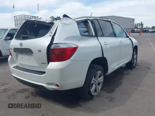 2008 Toyota Highlander Sport with VIN JTEES43A982090613, listed as a IAAI auction lot 42486898 with 129,300 mi miles and . Bid and sale history available at DreamBid. Image 4.