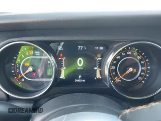 2022 Jeep Gladiator High Altitude with VIN 1C6HJTFG5NL149751, listed as a IAAI auction lot 42257917 with 24,603 mi miles and . Bid and sale history available at DreamBid. Image 7.