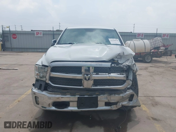 2017 Ram 1500 Lone Star Silver z VIN 1C6RR6LT7HS791379, wystawiony jako IAAI lot #42196470 z przebiegiem 96 222 mil mil oraz . Historia ofert i sprzedaży dostępna na DreamBid. Obrazek 12.