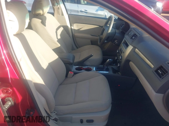 2011 Ford Fusion Hybrid with VIN 3FADP0L3XBR342051, listed as a IAAI auction lot 41880330 with 118,776 mi miles and . Bid and sale history available at DreamBid. Image 5.