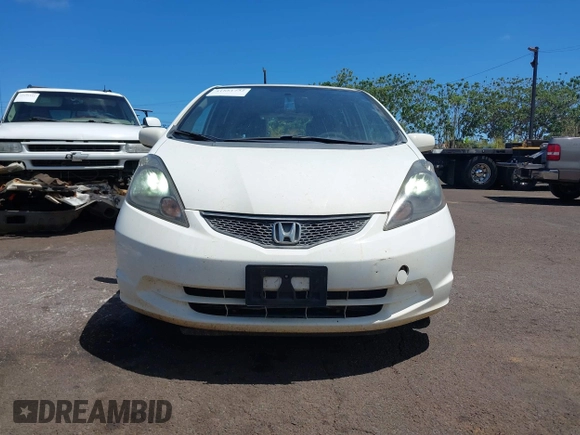 2013 Honda Fit with VIN JHMGE8H39DC051724, listed as a IAAI auction lot 41881732 with 158,048 mi miles. Bid and sale history available at carsss.com. Image 12.