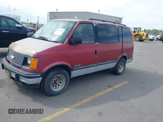 1994 Chevrolet Astro with VIN 1GNEL19W5RB176819, listed as a IAAI auction lot 42116566 with 179,027 mi miles. Bid and sale history available at carsss.com. Image 18.