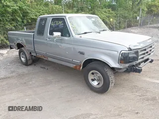 1995 Ford F-150 z VIN 1FTEX14N0SKA50630, wystawiony jako IAAI lot #42176745 z przebiegiem 173 309 mil mil oraz . Historia ofert i sprzedaży dostępna na DreamBid. Obrazek 1.