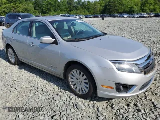 2010 Ford Fusion Hybrid z VIN 3FADP0L31AR150886, wystawiony jako Copart lot #57517255 z przebiegiem 170 137 mil mil oraz Szkoda całkowita • Salvage title. Historia ofert i sprzedaży dostępna na DreamBid. Obrazek 4.
