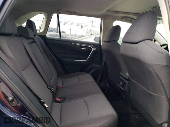2019 Toyota RAV4 XLE with VIN JTMP1RFV8KD513544, listed as a Copart auction lot 82699354 with 43,562 mi miles and Salvage Title. Bid and sale history available at DreamBid. Image 11.