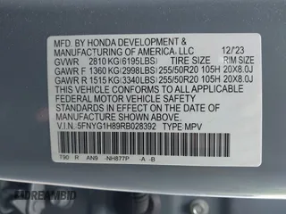 2024 Honda Pilot Elite with VIN 5FNYG1H89RB028392, listed as a IAAI auction lot 42031042 with 18,685 mi miles. Bid and sale history available at carsss.com. Image 9.