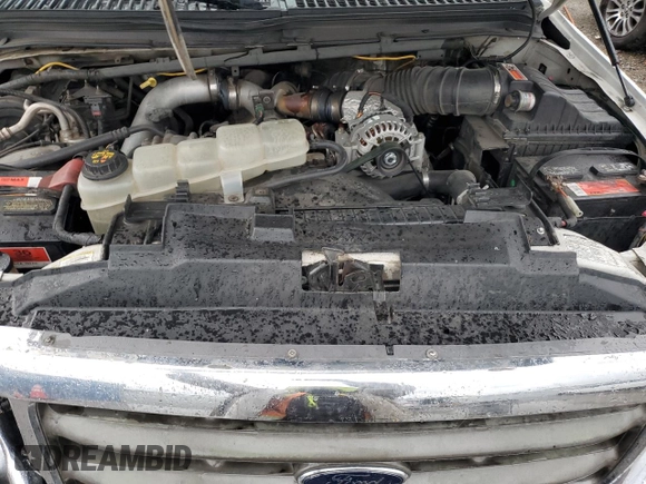 1999 Ford F-350 XL z VIN 1FTSW31F3XEA85148, wystawiony jako Copart lot #45558535 z przebiegiem 379 776 mil mil oraz Szkoda całkowita • Salvage title. Historia ofert i sprzedaży dostępna na DreamBid. Obrazek 11.