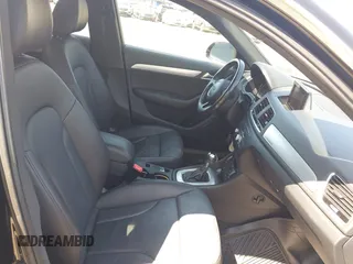 2016 Audi Q3 Premium Plus z VIN WA1EFCFS9GR023727, wystawiony jako IAAI lot #41999918 z przebiegiem 97 781 mil mil oraz . Historia ofert i sprzedaży dostępna na DreamBid. Obrazek 5.