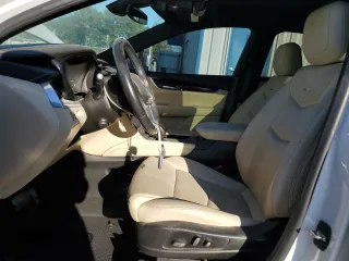 2019 Cadillac XT5 Luxury FWD z VIN 1GYKNCRS8KZ193300, wystawiony jako Copart lot #44921215 z przebiegiem 61 690 mil mil oraz Szkoda całkowita • Salvage title. Historia ofert i sprzedaży dostępna na DreamBid. Obrazek 7.