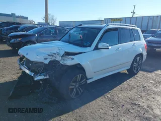 2013 Mercedes-Benz GLK 350 z VIN WDCGG8JBXDG093271, wystawiony jako IAAI lot #41061919 z przebiegiem 83 485 mil mil oraz . Historia ofert i sprzedaży dostępna na DreamBid. Obrazek 17.