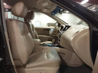 2015 Nissan Pathfinder SV z VIN 5N1AR2MM9FC632565, wystawiony jako IAAI lot #42250526 z przebiegiem 132 996 mil mil oraz . Historia ofert i sprzedaży dostępna na DreamBid. Obrazek 5.