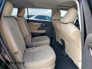 2023 Toyota Highlander Hybrid Limited with VIN 5TDXBRCH3PS576039, listed as a Copart auction lot 62006645 with 27,172 mi miles and Salvage title. Bid and sale history available at DreamBid. Image 11.
