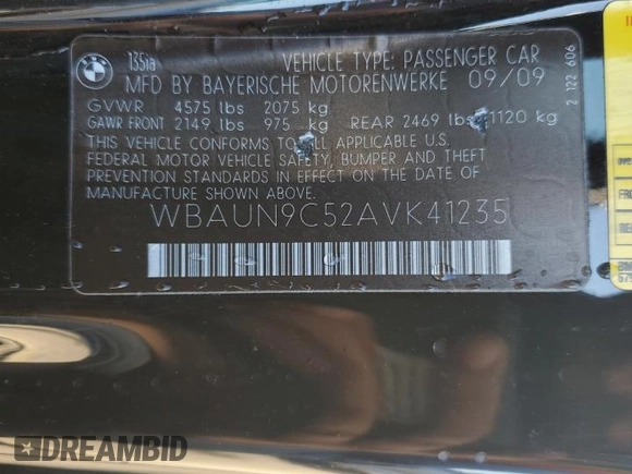 2010 BMW 1 Series 135i with VIN WBAUN9C52AVK41235, listed as a Copart auction lot 85384434 with 84,636 mi miles and Salvage title. Bid and sale history available at DreamBid. Image 12.