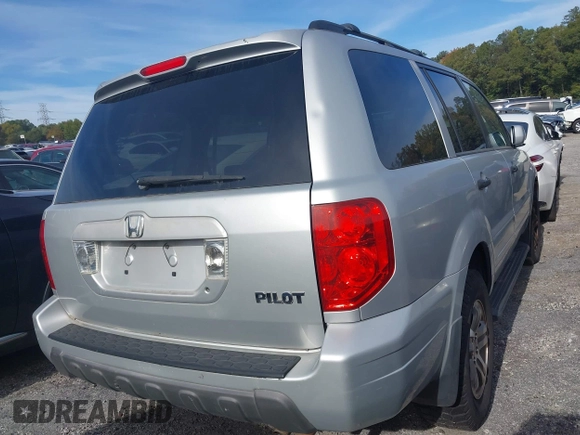 2003 Honda Pilot EX with VIN 2HKYF18593H504030, listed as a IAAI auction lot 35742950 with Not Provided miles and . Bid and sale history available at DreamBid. Image 4.
