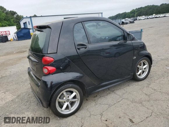 2014 Smart fortwo Pure z VIN WMEEJ3BA2EK733447, wystawiony jako Copart lot #53882735 z przebiegiem Nie podano mil oraz Tytuł czysty. Historia ofert i sprzedaży dostępna na DreamBid. Obrazek 3.
