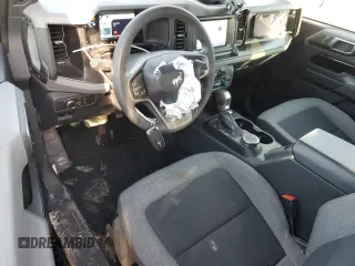 2021 Ford Bronco с VIN 1FMDE5AP2MLB02587, выставлен на аукционе Copart как лот 45328285 с пробегом 50 327 миль миль и Списание • Salvage title. История ставок и продаж доступна на DreamBid. Изображение 8.